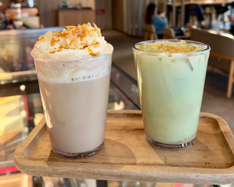 星巴克加盟费多少钱，星巴克加盟费明细表2025，星巴克咖啡加盟费及加盟条件